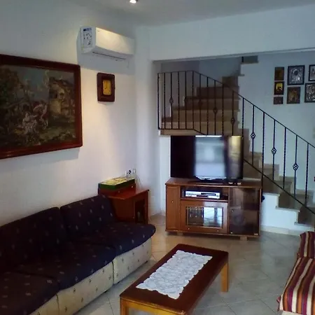 Yiannis&vasomaisonette Villa