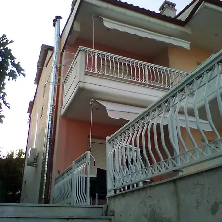 Yiannis&vasomaisonette Villa