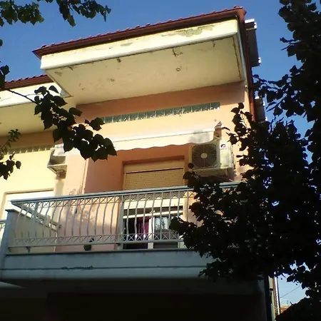 Yiannis&vasomaisonette